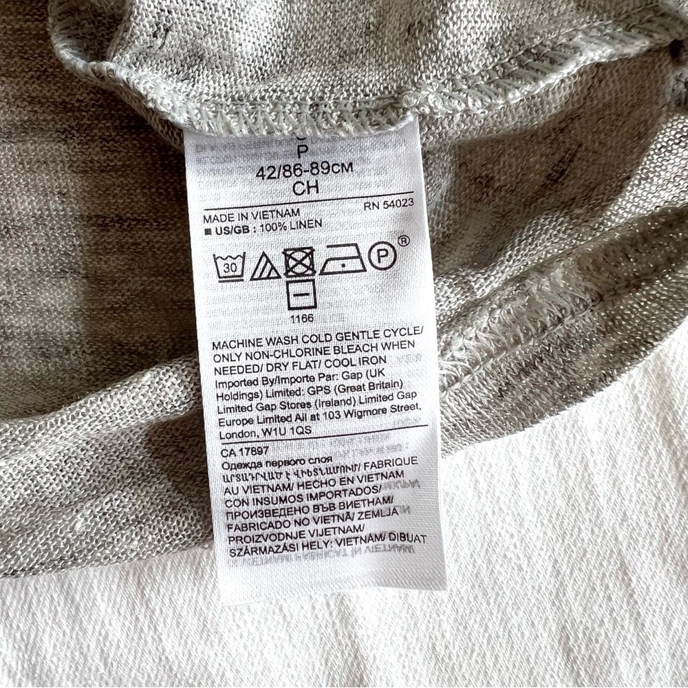 NWOT Banana Republic Linen V-Neck T-Shirt Gray Sz S - Picture 7 of 10